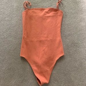 ARITZIA BODYSUIT